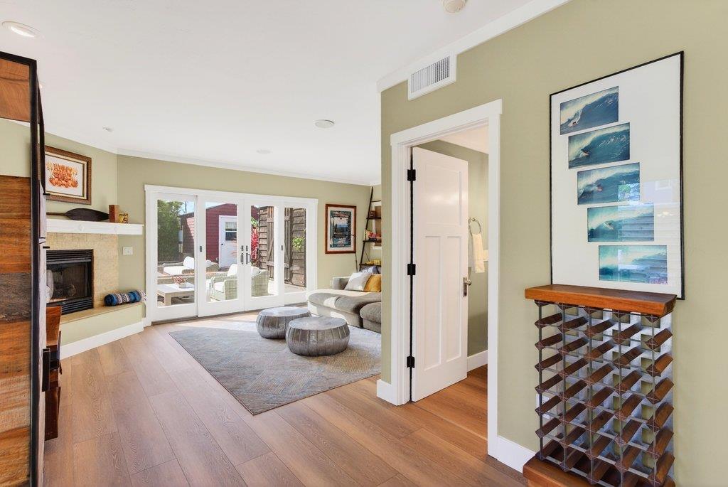 Detail Gallery Image 15 of 40 For 3844 Floral Ct, Santa Cruz,  CA 95062 - 3 Beds | 2/1 Baths