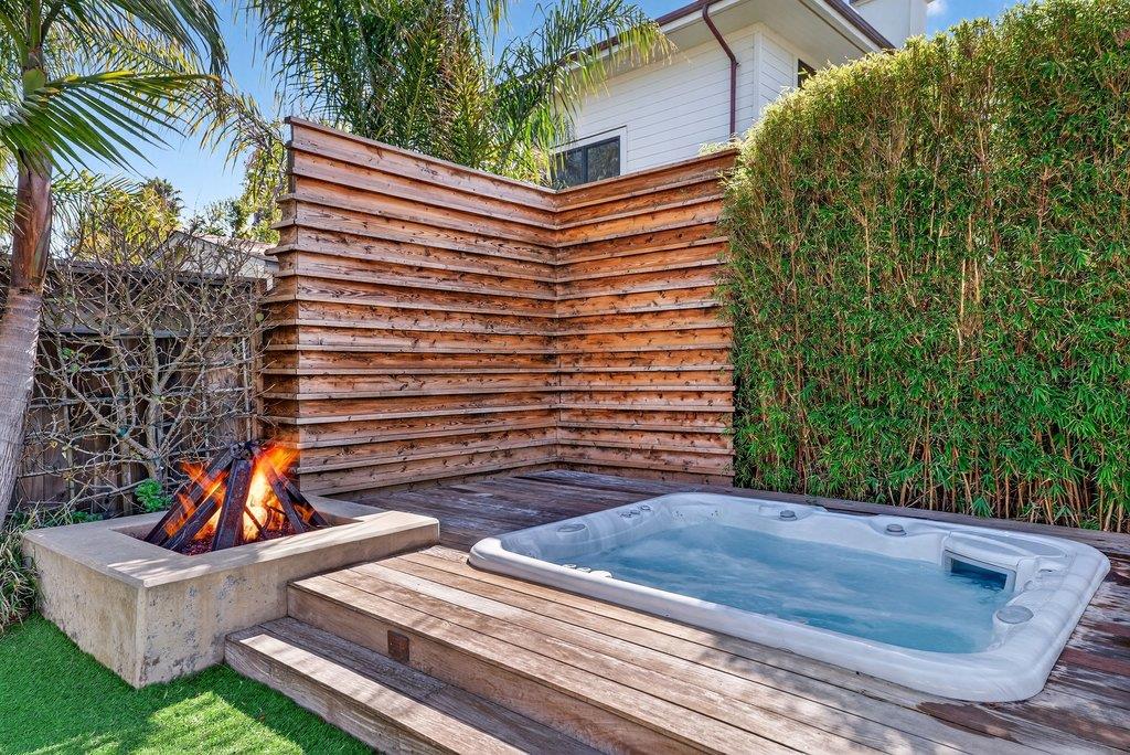 Detail Gallery Image 36 of 40 For 3844 Floral Ct, Santa Cruz,  CA 95062 - 3 Beds | 2/1 Baths