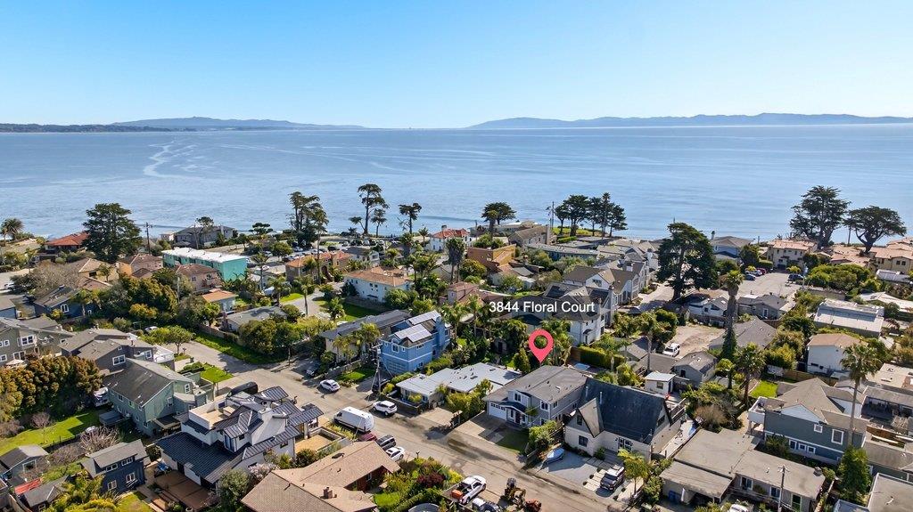 Detail Gallery Image 37 of 40 For 3844 Floral Ct, Santa Cruz,  CA 95062 - 3 Beds | 2/1 Baths
