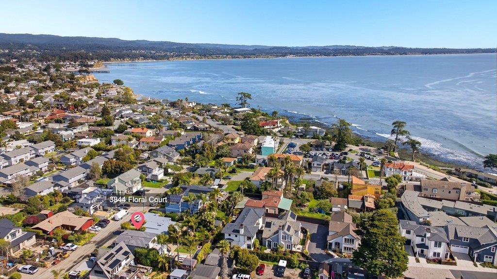 Detail Gallery Image 40 of 40 For 3844 Floral Ct, Santa Cruz,  CA 95062 - 3 Beds | 2/1 Baths