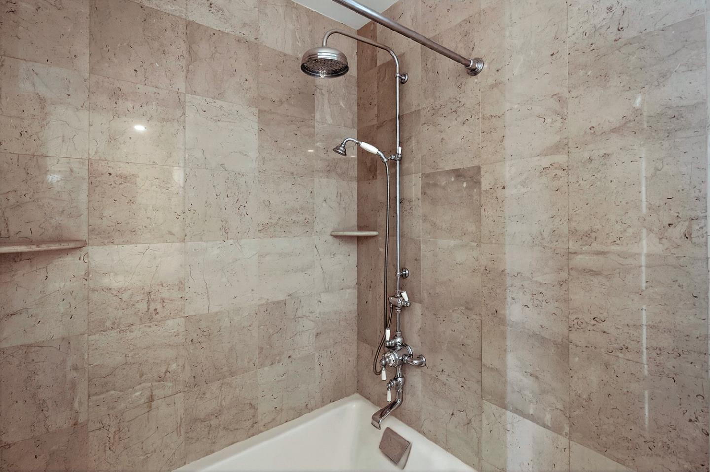 Detail Gallery Image 30 of 33 For 999 Green St #1205,  San Francisco,  CA 94133 - 1 Beds | 1 Baths