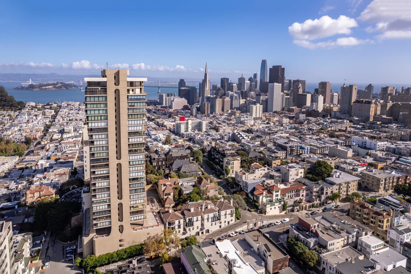 Detail Gallery Image 4 of 33 For 999 Green St #1205,  San Francisco,  CA 94133 - 1 Beds | 1 Baths