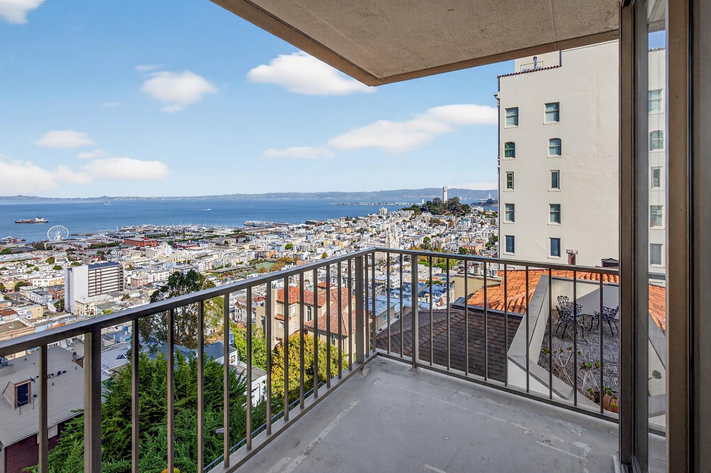 Detail Gallery Image 5 of 33 For 999 Green St #1205,  San Francisco,  CA 94133 - 1 Beds | 1 Baths