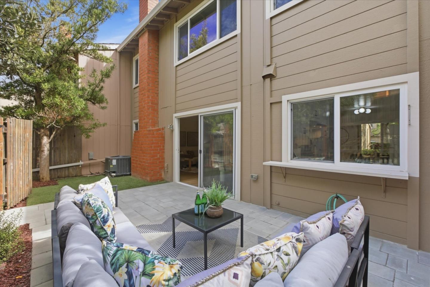 10177 Camberley Lane, Cupertino, CA, 95014