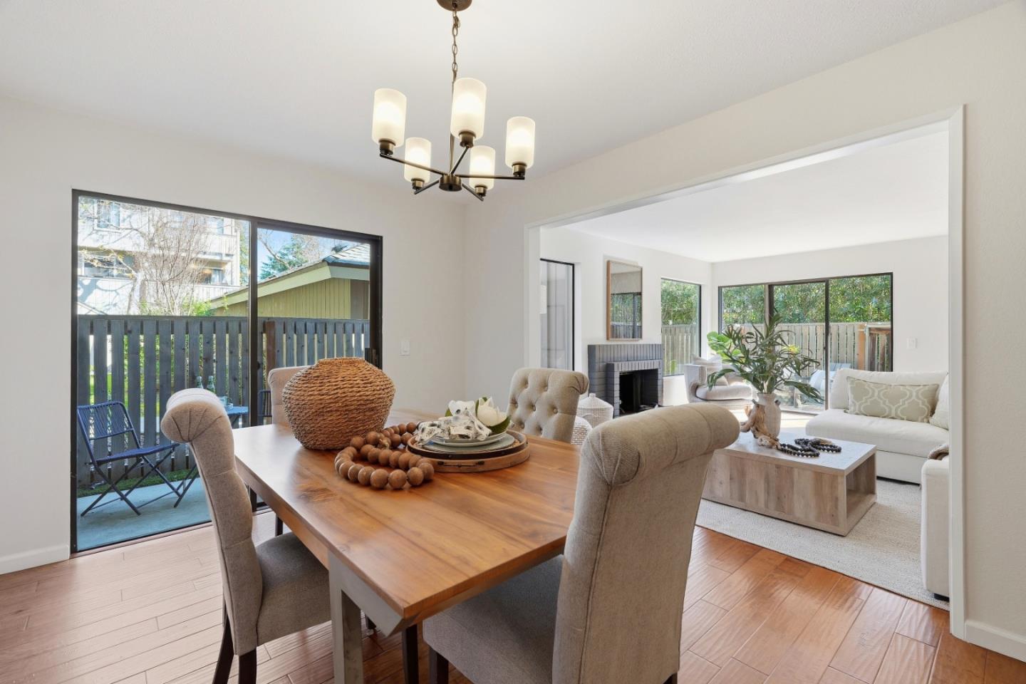 Detail Gallery Image 6 of 47 For 137 Union Ave a,  Campbell,  CA 95008 - 2 Beds | 2 Baths