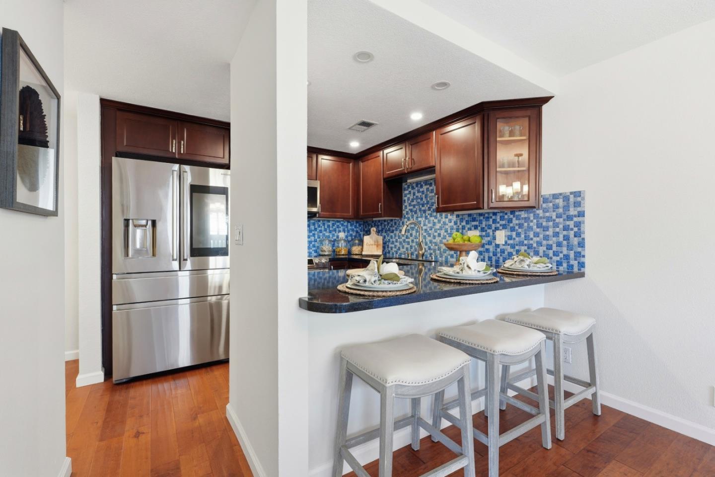 Detail Gallery Image 8 of 47 For 137 Union Ave a,  Campbell,  CA 95008 - 2 Beds | 2 Baths