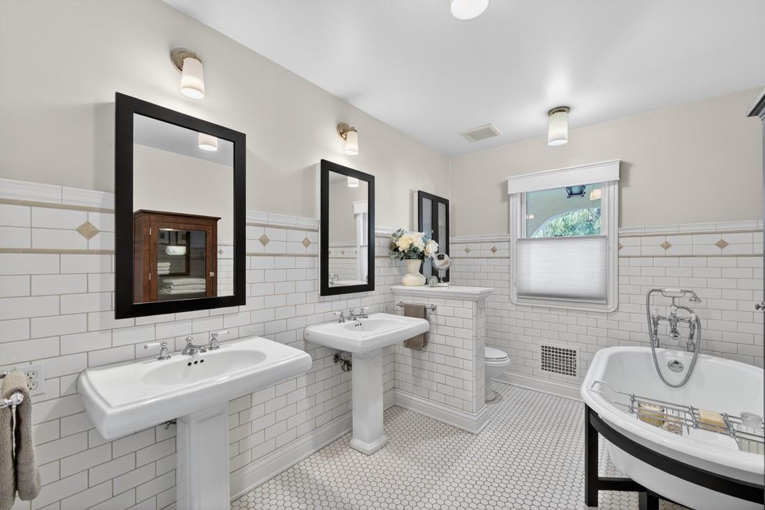 Detail Gallery Image 20 of 44 For 668 Morse St, San Jose,  CA 95126 - 4 Beds | 2 Baths