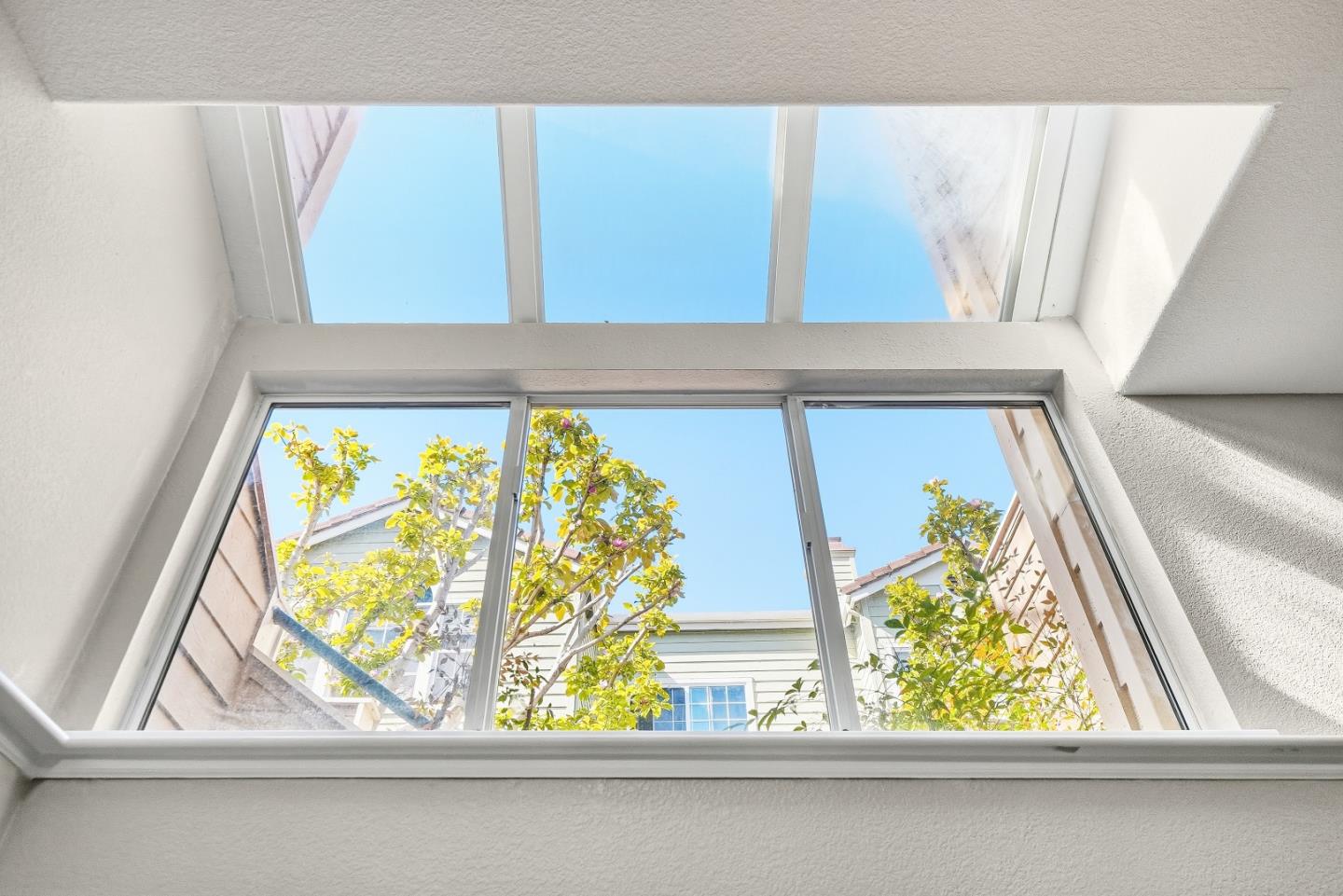 Detail Gallery Image 18 of 43 For 525 Porpoise Bay Ter a,  Sunnyvale,  CA 94089 - 3 Beds | 2/1 Baths