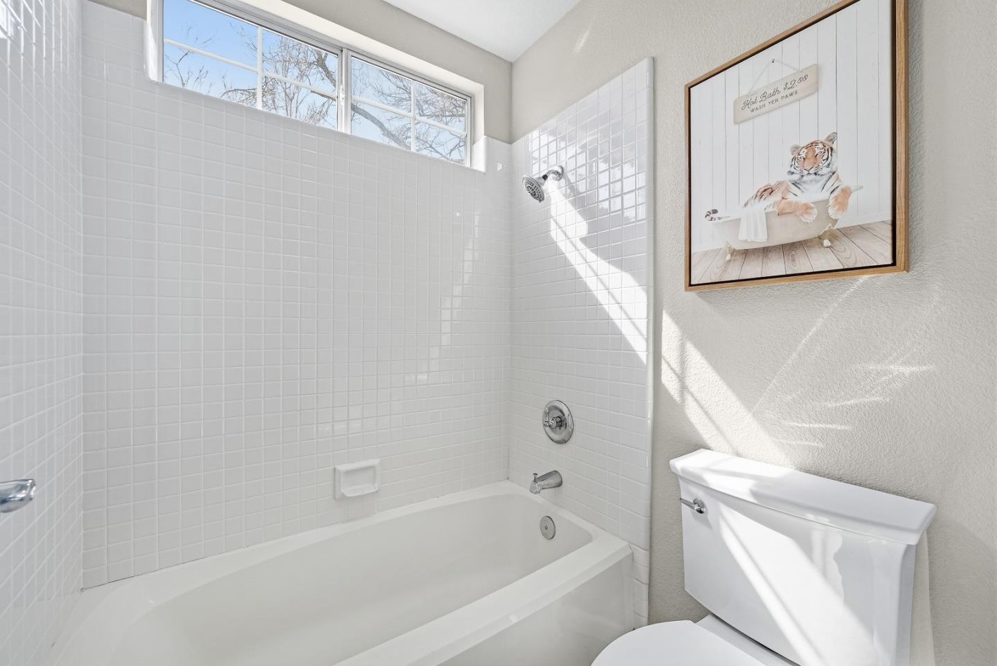 Detail Gallery Image 31 of 43 For 525 Porpoise Bay Ter a,  Sunnyvale,  CA 94089 - 3 Beds | 2/1 Baths