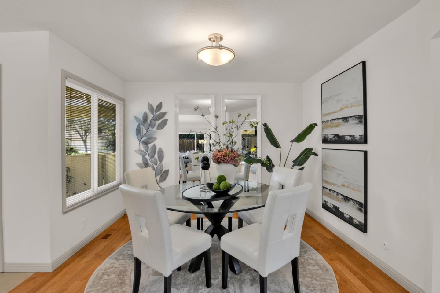 Detail Gallery Image 7 of 30 For 1124 Elmsford Dr, Cupertino,  CA 95014 - 3 Beds | 2/1 Baths