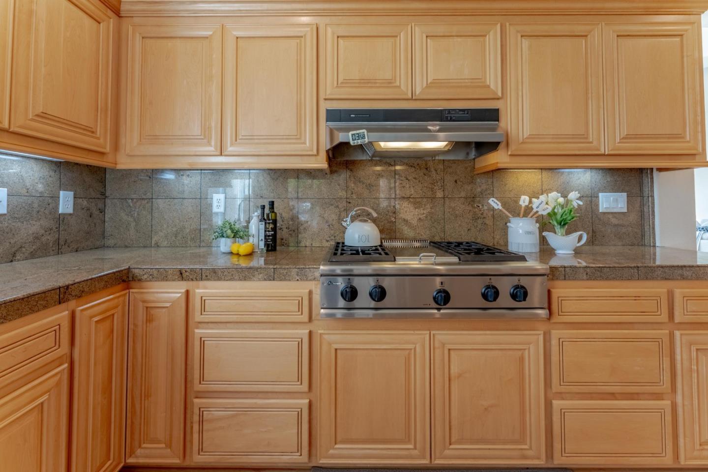 Detail Gallery Image 14 of 60 For 3666 Santa Croce Ct, San Jose,  CA 95148 - 4 Beds | 3 Baths