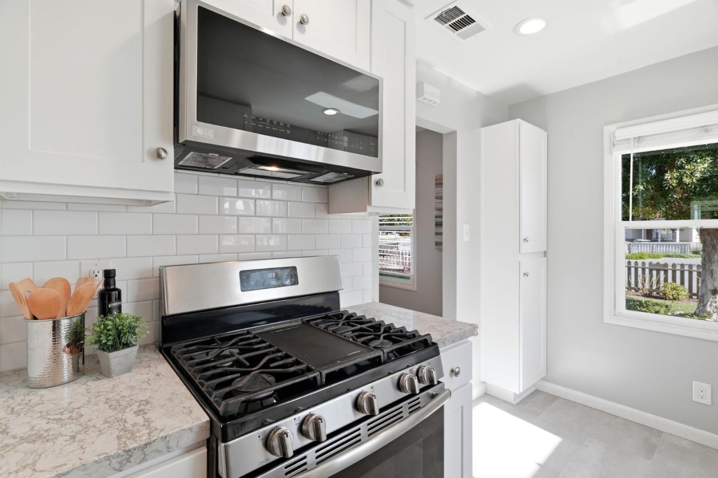 Detail Gallery Image 10 of 25 For 1155 Shamrock Dr, Campbell,  CA 95008 - 3 Beds | 1 Baths