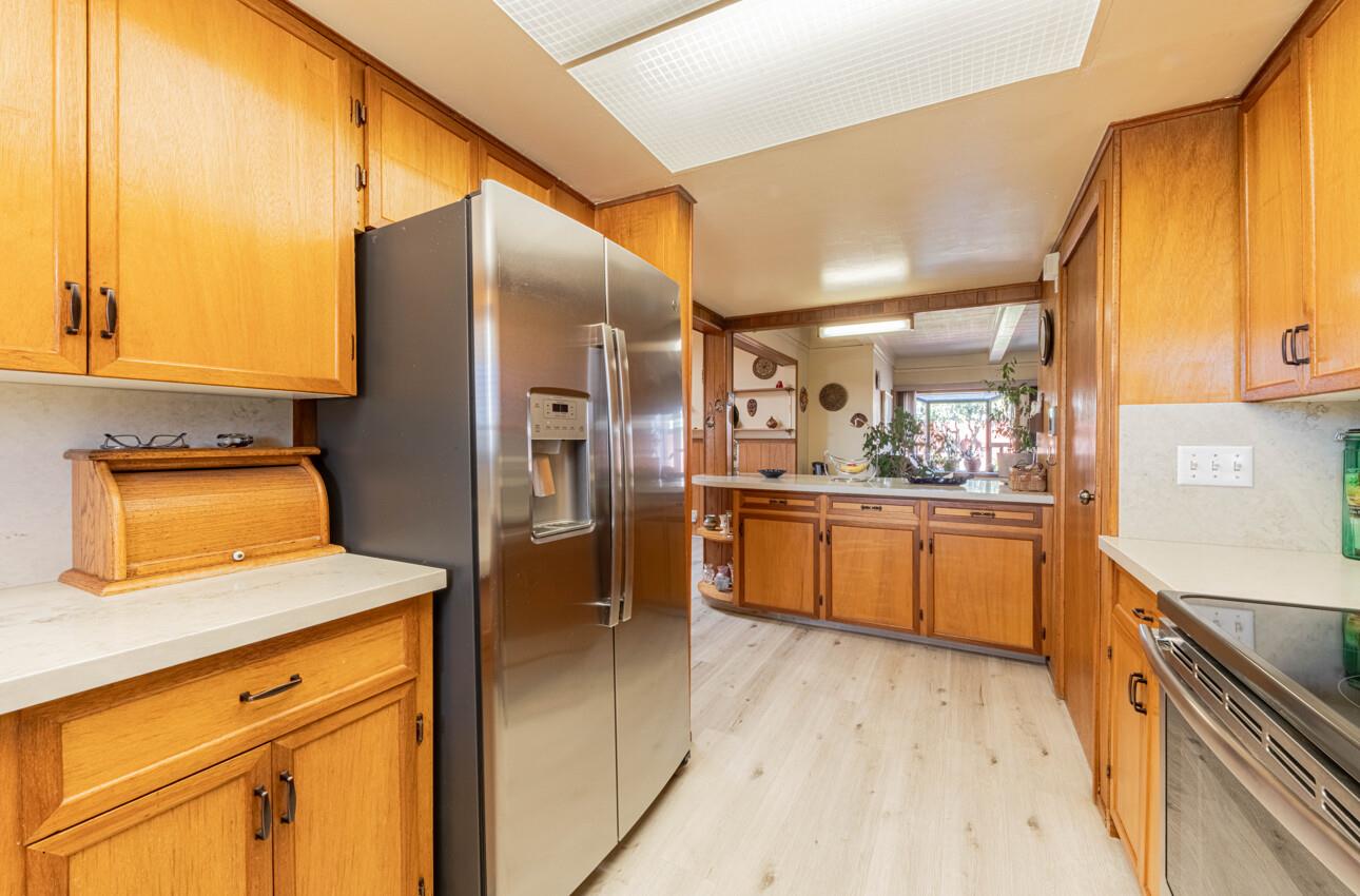 Detail Gallery Image 16 of 42 For 840 Hastings Ave, Salinas,  CA 93901 - 4 Beds | 2 Baths