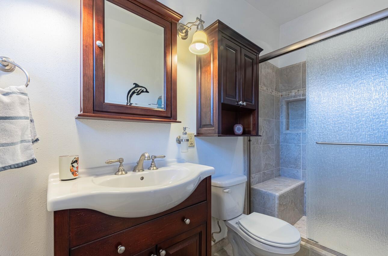 Detail Gallery Image 26 of 42 For 840 Hastings Ave, Salinas,  CA 93901 - 4 Beds | 2 Baths