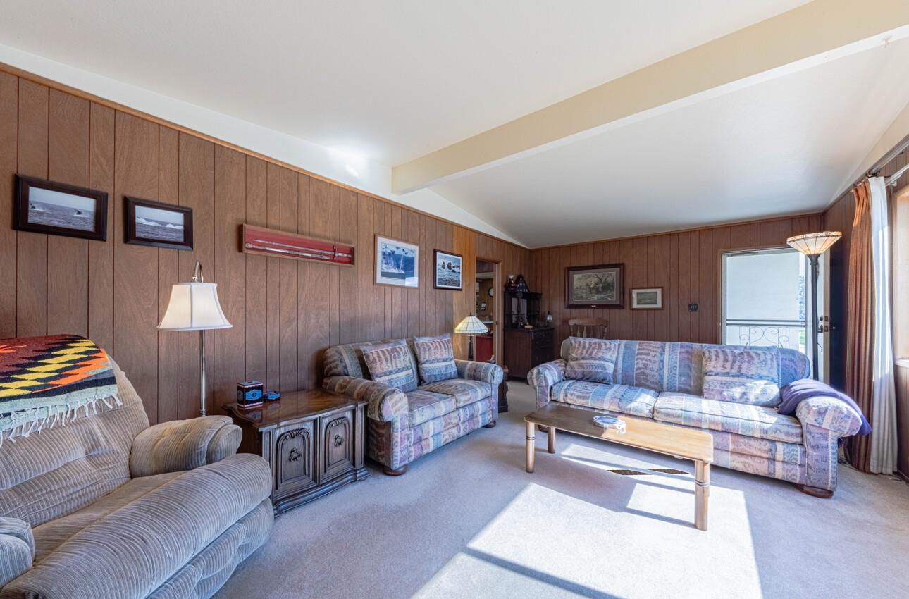 Detail Gallery Image 7 of 42 For 840 Hastings Ave, Salinas,  CA 93901 - 4 Beds | 2 Baths