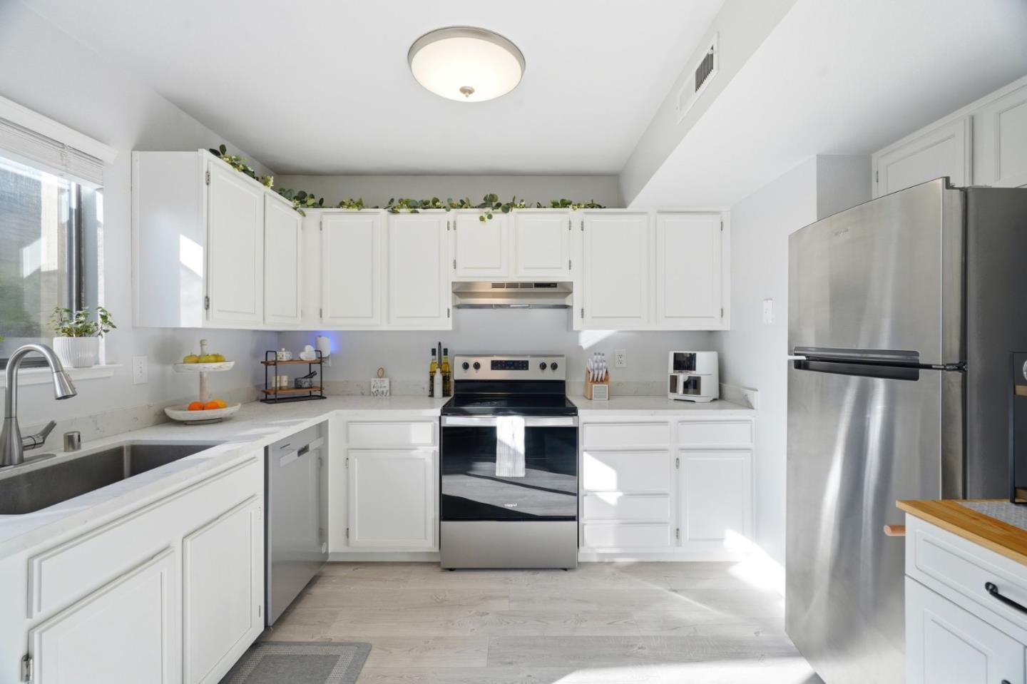 Detail Gallery Image 14 of 43 For 251 Gibson Dr #E-54,  Hollister,  CA 95023 - 2 Beds | 1/1 Baths