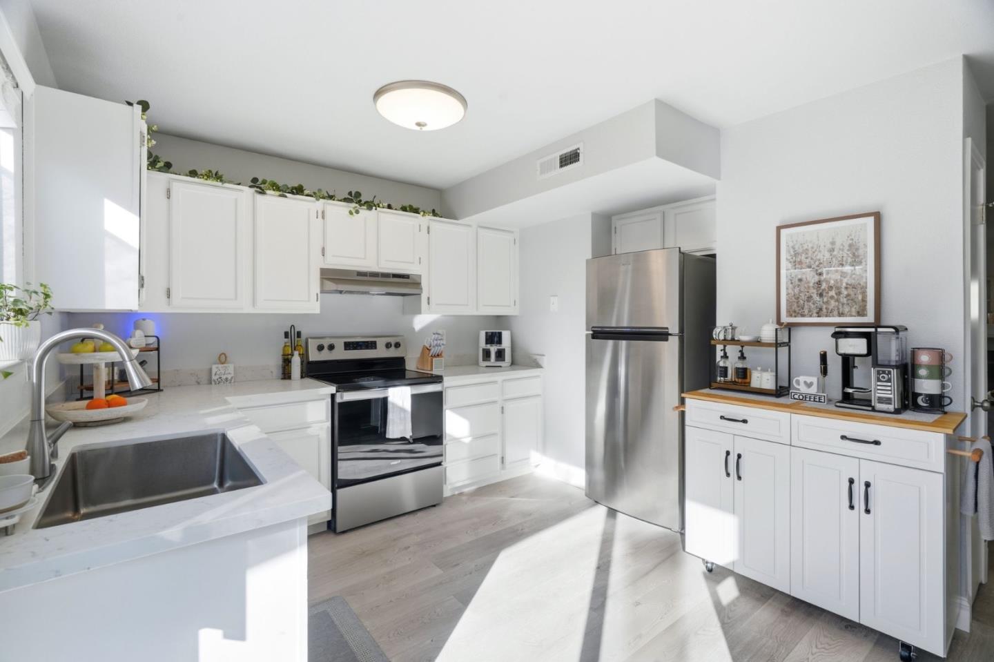 Detail Gallery Image 15 of 43 For 251 Gibson Dr #E-54,  Hollister,  CA 95023 - 2 Beds | 1/1 Baths