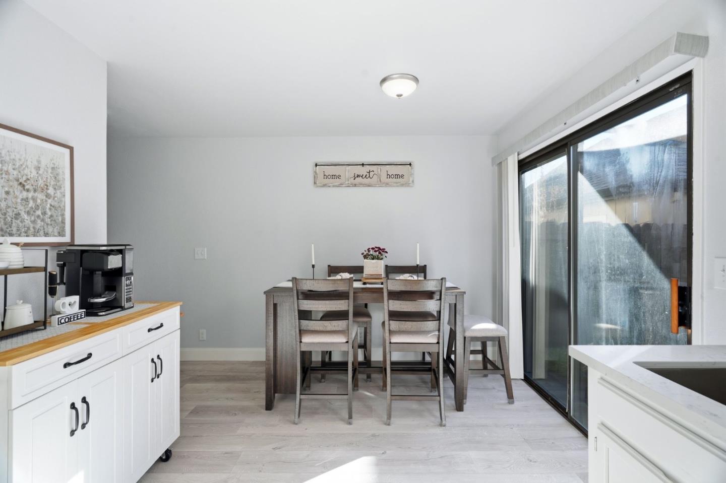 Detail Gallery Image 16 of 43 For 251 Gibson Dr #E-54,  Hollister,  CA 95023 - 2 Beds | 1/1 Baths