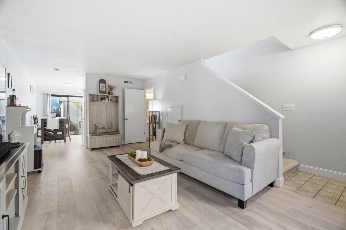 Detail Gallery Image 19 of 43 For 251 Gibson Dr #E-54,  Hollister,  CA 95023 - 2 Beds | 1/1 Baths