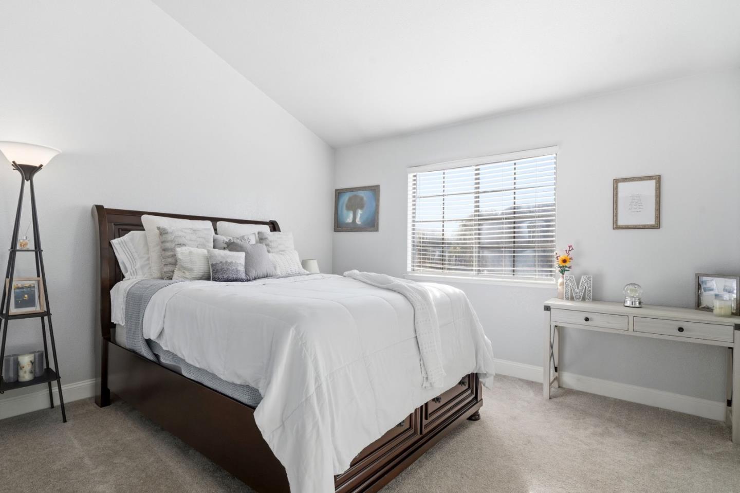 Detail Gallery Image 22 of 43 For 251 Gibson Dr #E-54,  Hollister,  CA 95023 - 2 Beds | 1/1 Baths