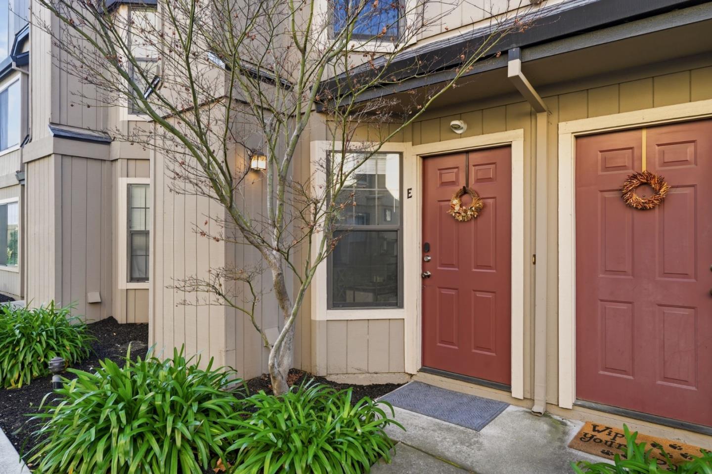 Detail Gallery Image 3 of 43 For 251 Gibson Dr #E-54,  Hollister,  CA 95023 - 2 Beds | 1/1 Baths