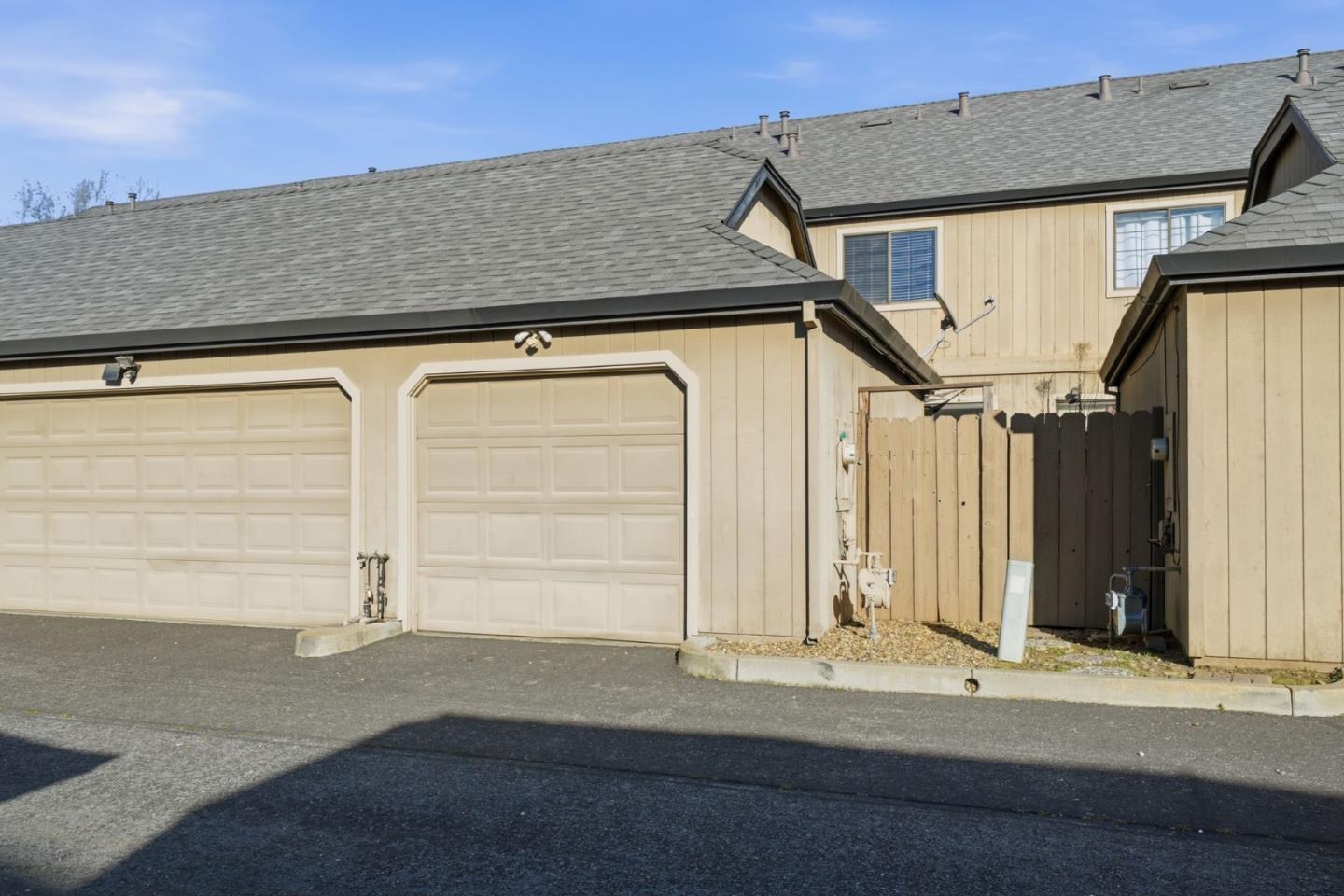 Detail Gallery Image 33 of 43 For 251 Gibson Dr #E-54,  Hollister,  CA 95023 - 2 Beds | 1/1 Baths