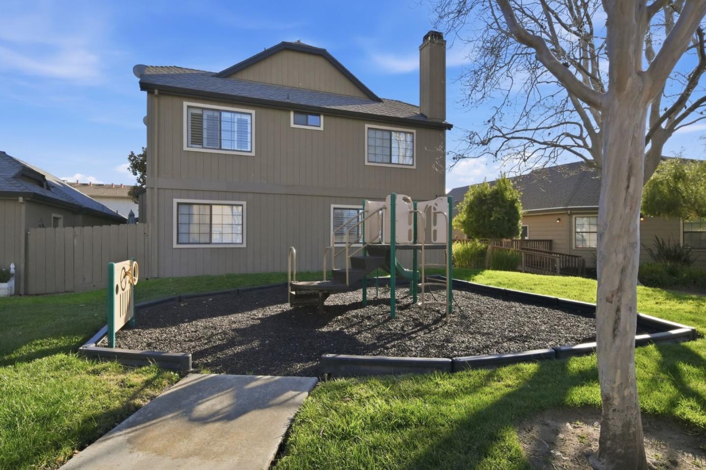 Detail Gallery Image 35 of 43 For 251 Gibson Dr #E-54,  Hollister,  CA 95023 - 2 Beds | 1/1 Baths