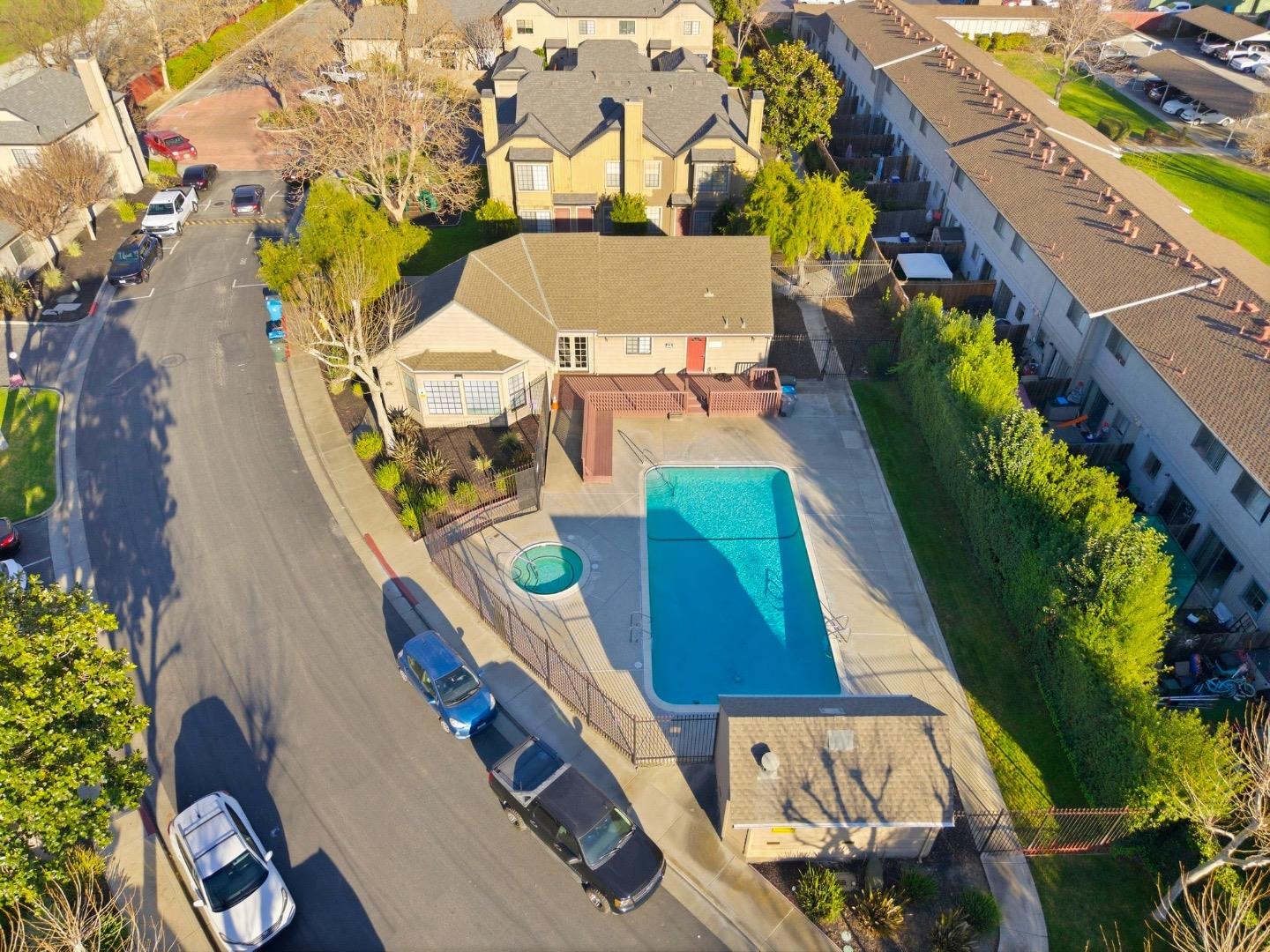 Detail Gallery Image 38 of 43 For 251 Gibson Dr #E-54,  Hollister,  CA 95023 - 2 Beds | 1/1 Baths