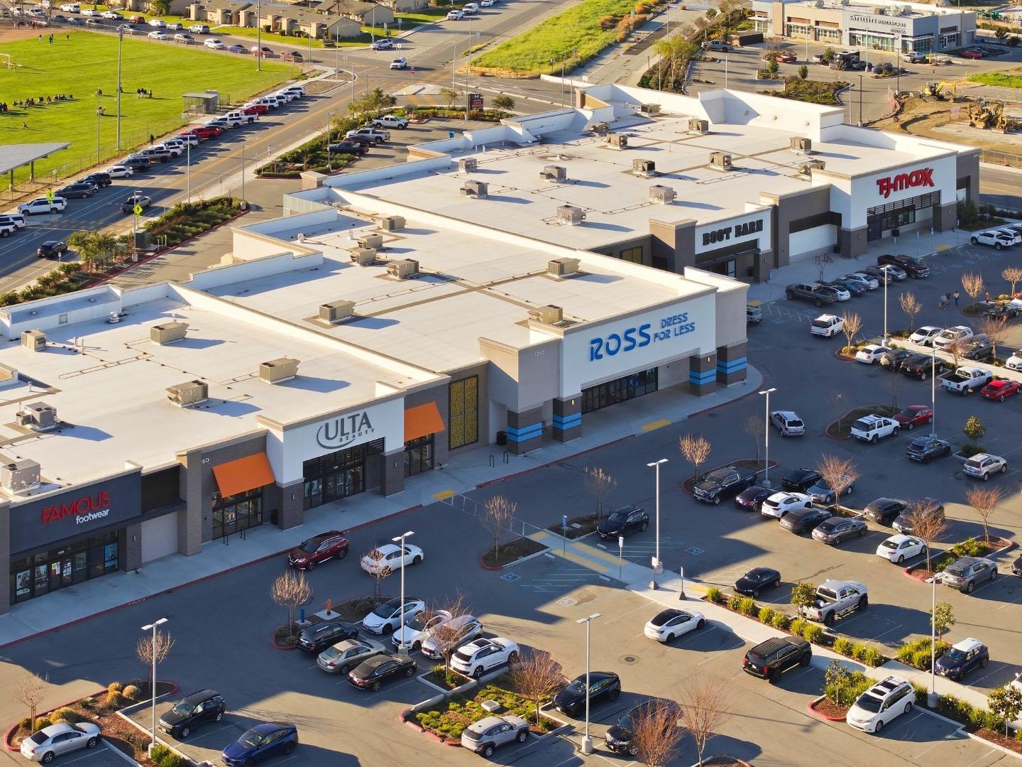 Detail Gallery Image 41 of 43 For 251 Gibson Dr #E-54,  Hollister,  CA 95023 - 2 Beds | 1/1 Baths