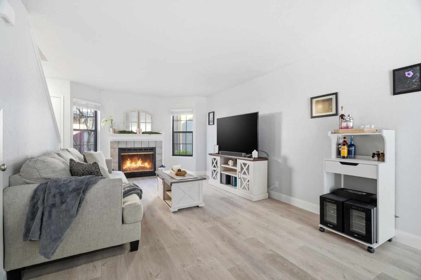 Detail Gallery Image 8 of 43 For 251 Gibson Dr #E-54,  Hollister,  CA 95023 - 2 Beds | 1/1 Baths