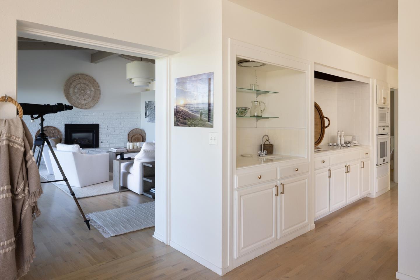 Detail Gallery Image 11 of 34 For 532 Bayview Dr, Aptos,  CA 95003 - 3 Beds | 3 Baths