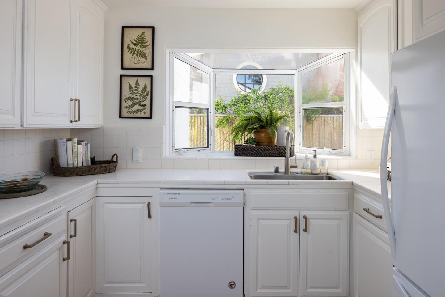 Detail Gallery Image 13 of 34 For 532 Bayview Dr, Aptos,  CA 95003 - 3 Beds | 3 Baths