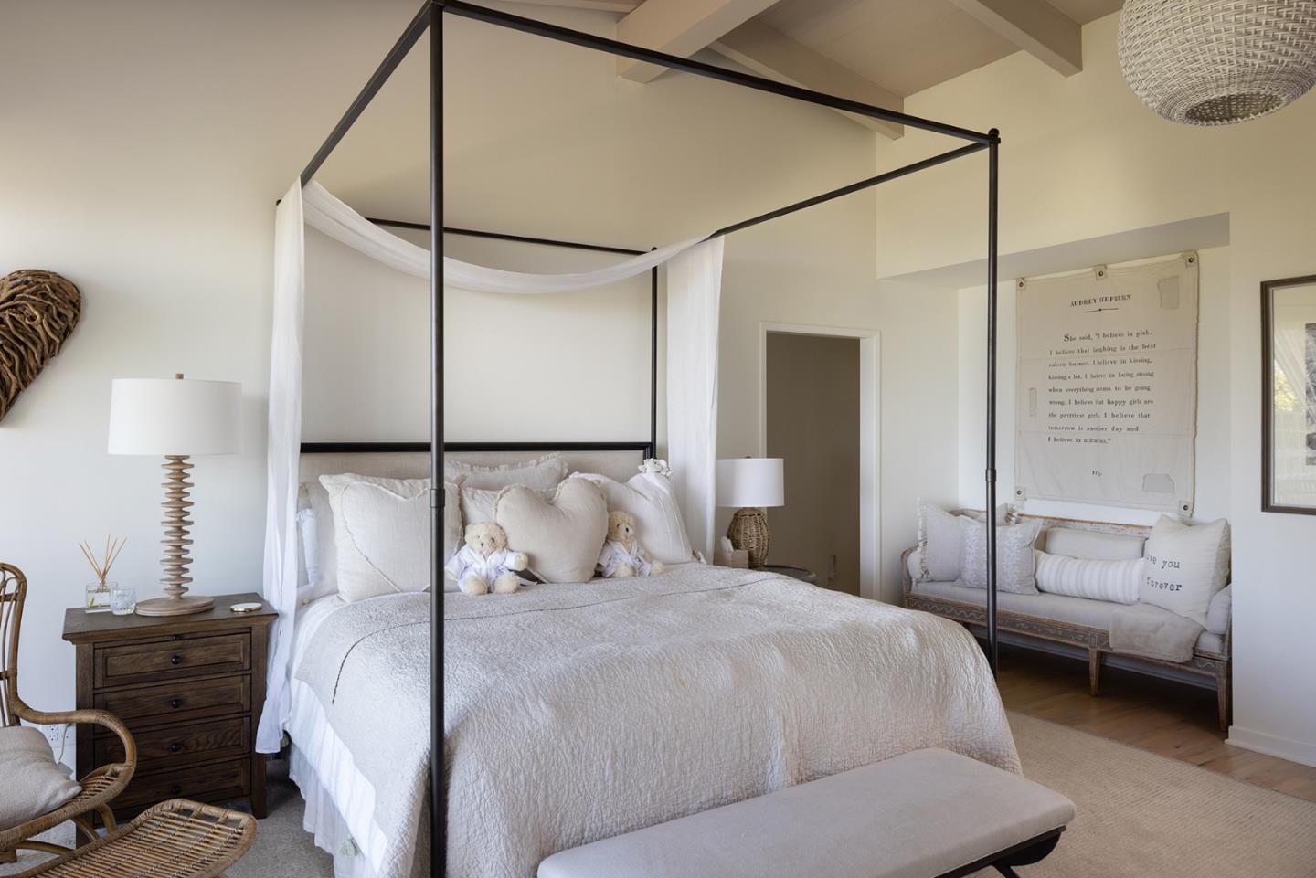 Detail Gallery Image 18 of 34 For 532 Bayview Dr, Aptos,  CA 95003 - 3 Beds | 3 Baths