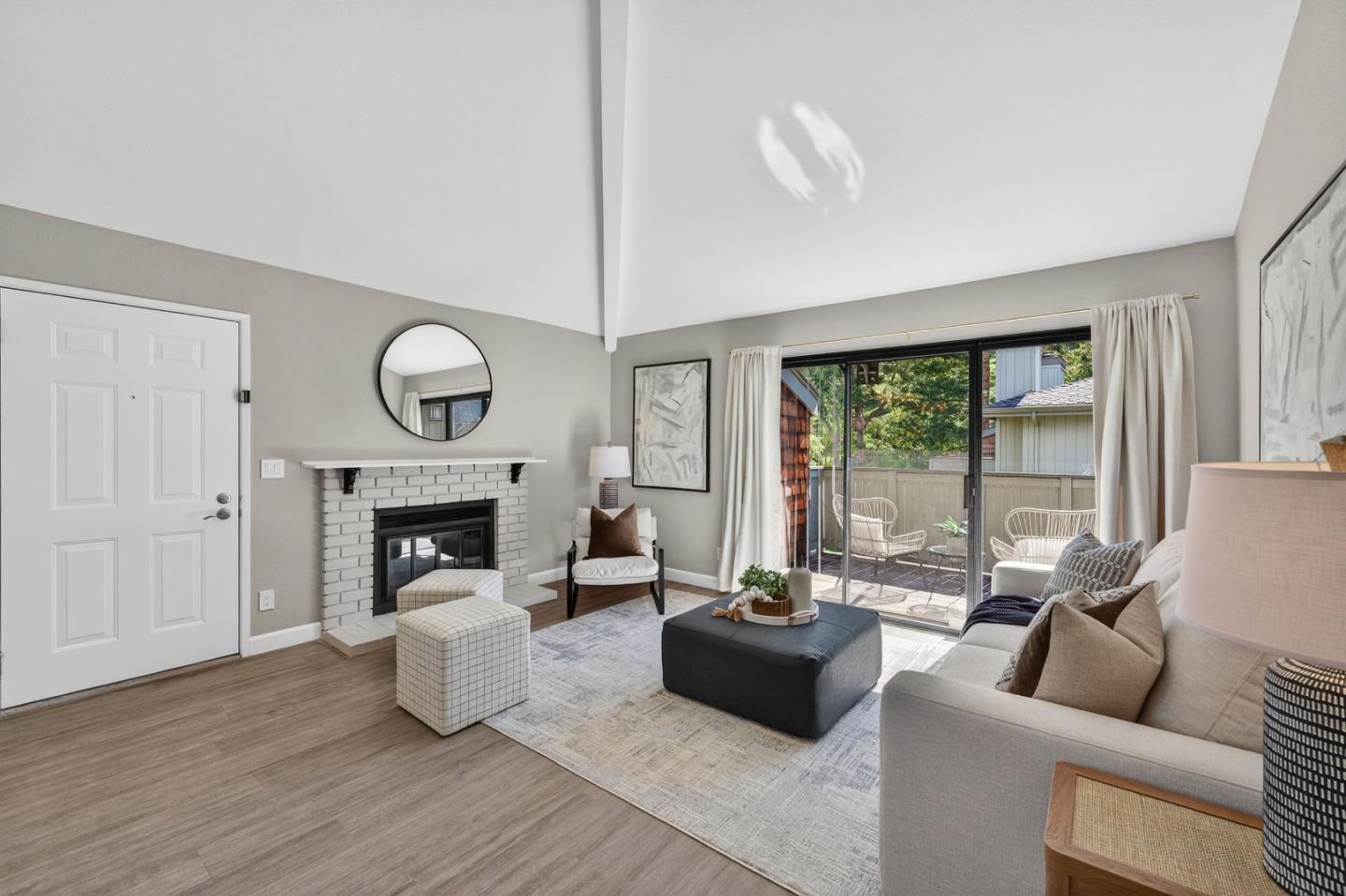 Photo #5: ML82037007 Listing: Photo #5