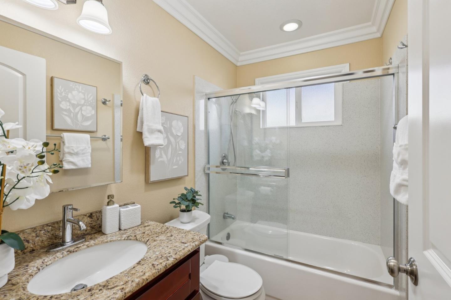 Detail Gallery Image 13 of 35 For 481 Sioux Ln, San Jose,  CA 95123 - 3 Beds | 2 Baths