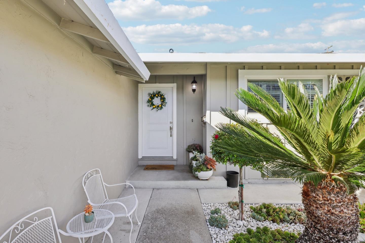 Detail Gallery Image 2 of 35 For 481 Sioux Ln, San Jose,  CA 95123 - 3 Beds | 2 Baths