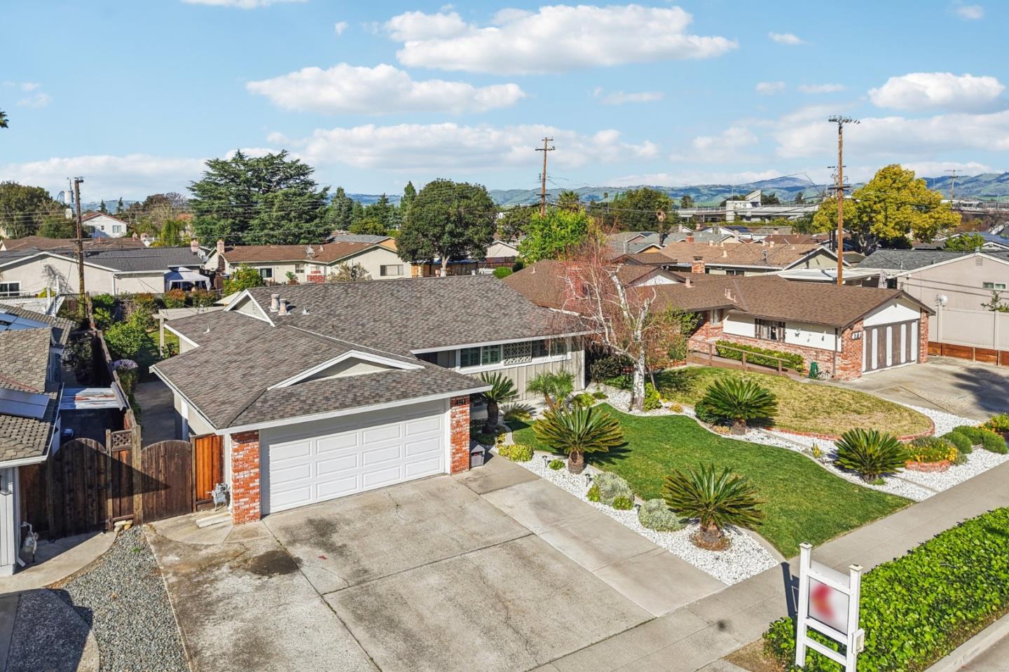 Detail Gallery Image 26 of 35 For 481 Sioux Ln, San Jose,  CA 95123 - 3 Beds | 2 Baths