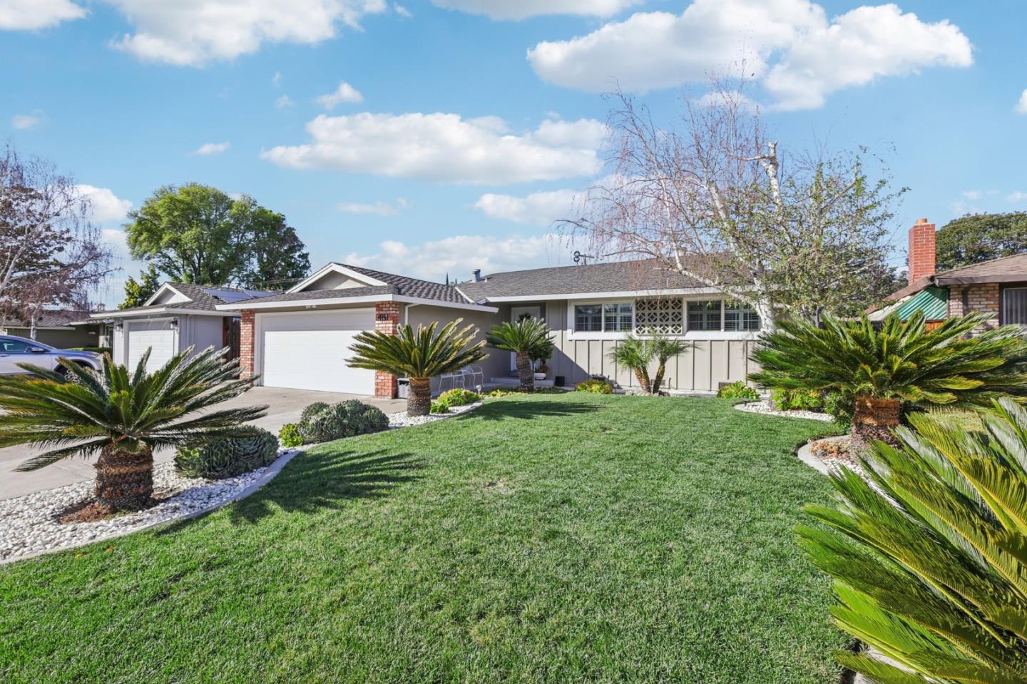 Detail Gallery Image 3 of 35 For 481 Sioux Ln, San Jose,  CA 95123 - 3 Beds | 2 Baths