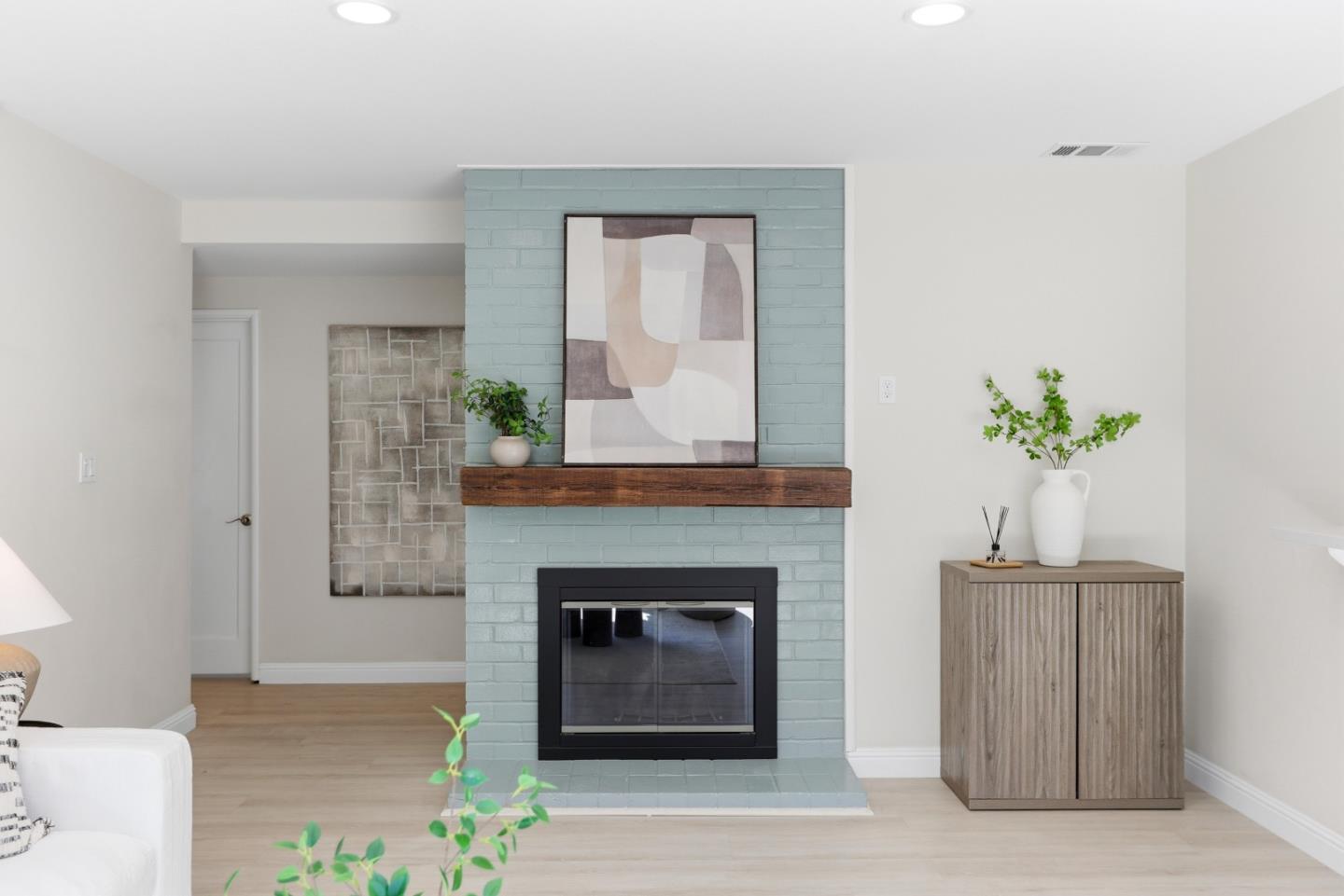 Detail Gallery Image 16 of 59 For 2242 Cabrillo Ave, Santa Clara,  CA 95050 - 3 Beds | 2 Baths