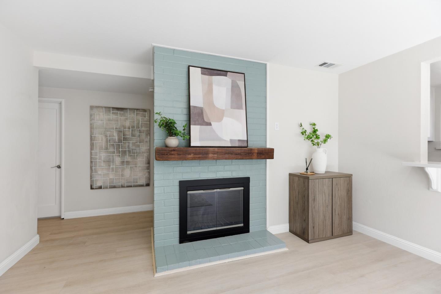 Detail Gallery Image 17 of 59 For 2242 Cabrillo Ave, Santa Clara,  CA 95050 - 3 Beds | 2 Baths