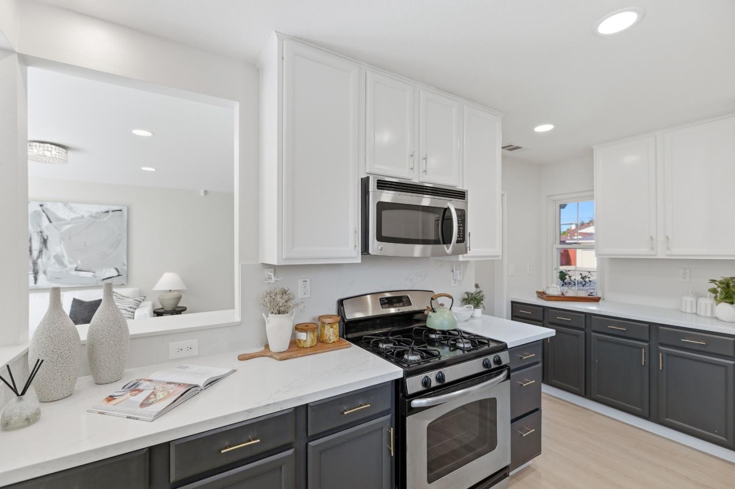 Detail Gallery Image 25 of 59 For 2242 Cabrillo Ave, Santa Clara,  CA 95050 - 3 Beds | 2 Baths