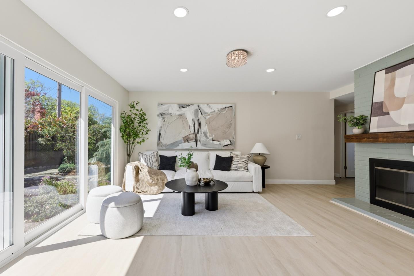 Detail Gallery Image 3 of 59 For 2242 Cabrillo Ave, Santa Clara,  CA 95050 - 3 Beds | 2 Baths