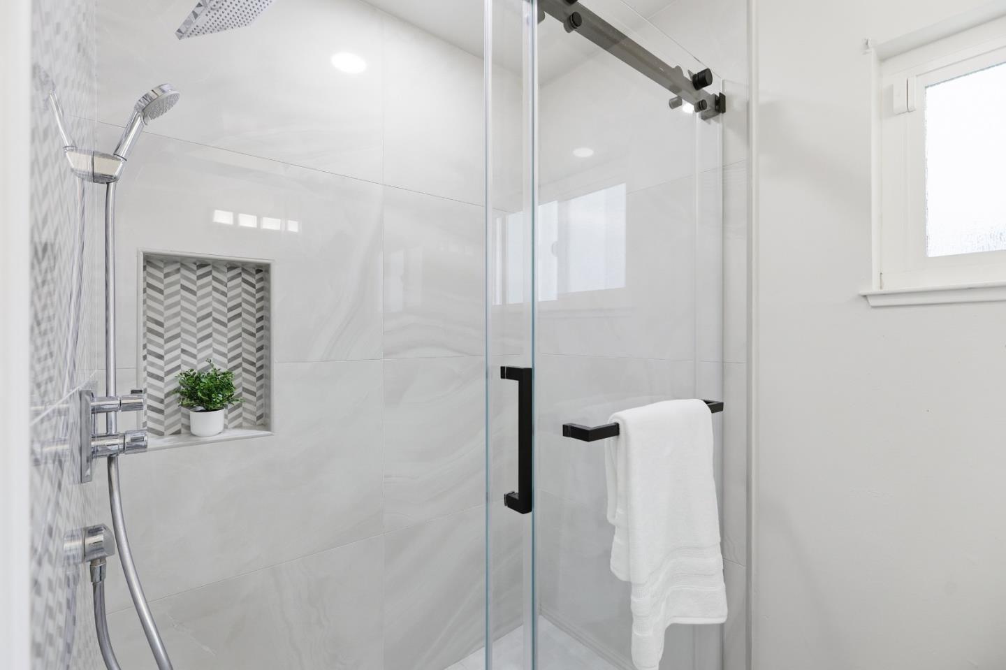 Detail Gallery Image 43 of 59 For 2242 Cabrillo Ave, Santa Clara,  CA 95050 - 3 Beds | 2 Baths