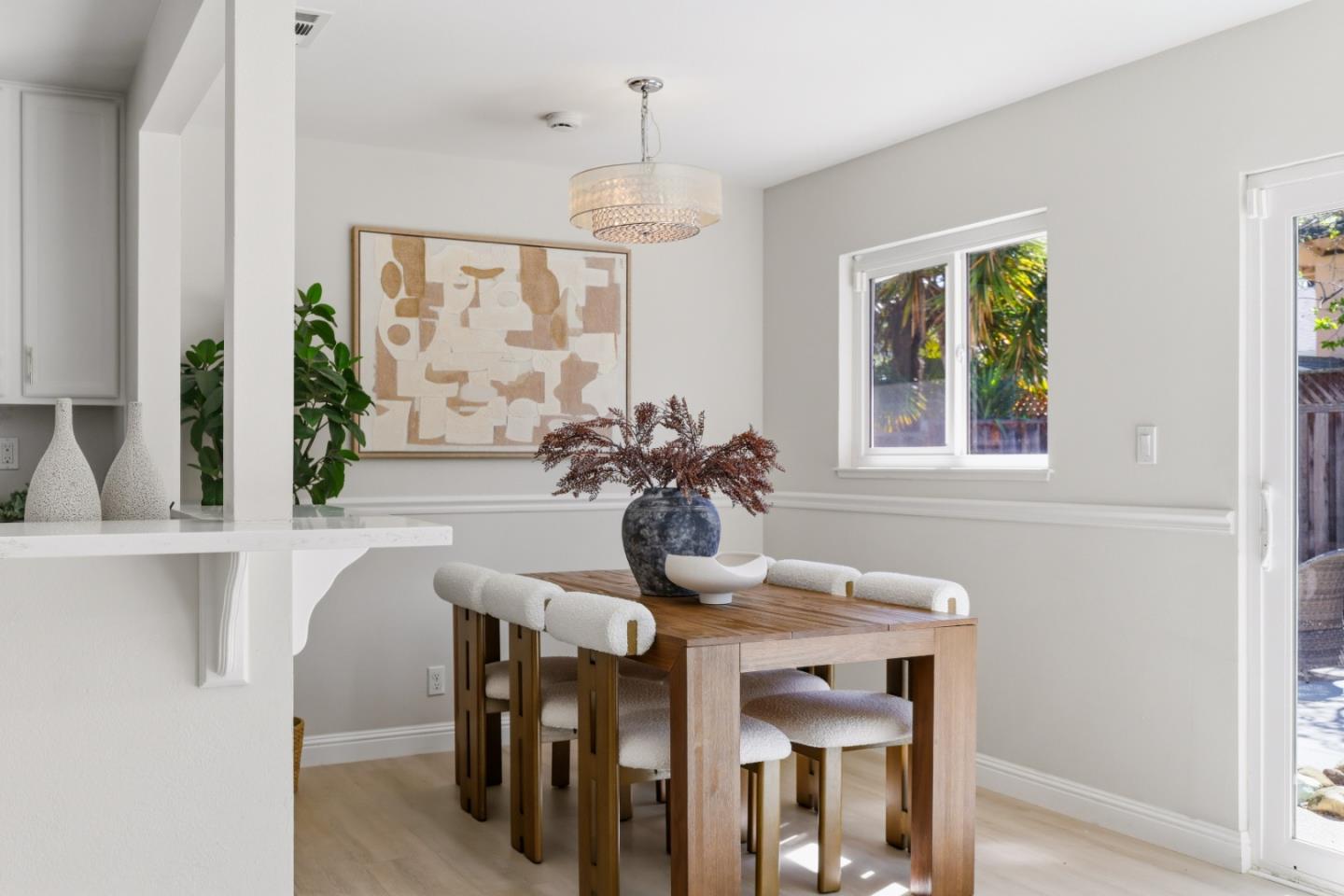 Detail Gallery Image 9 of 59 For 2242 Cabrillo Ave, Santa Clara,  CA 95050 - 3 Beds | 2 Baths