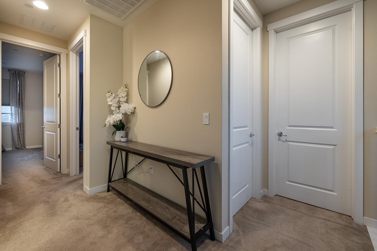 Detail Gallery Image 10 of 25 For 1290 Marille, Hollister,  CA 95023 - 3 Beds | 2/1 Baths