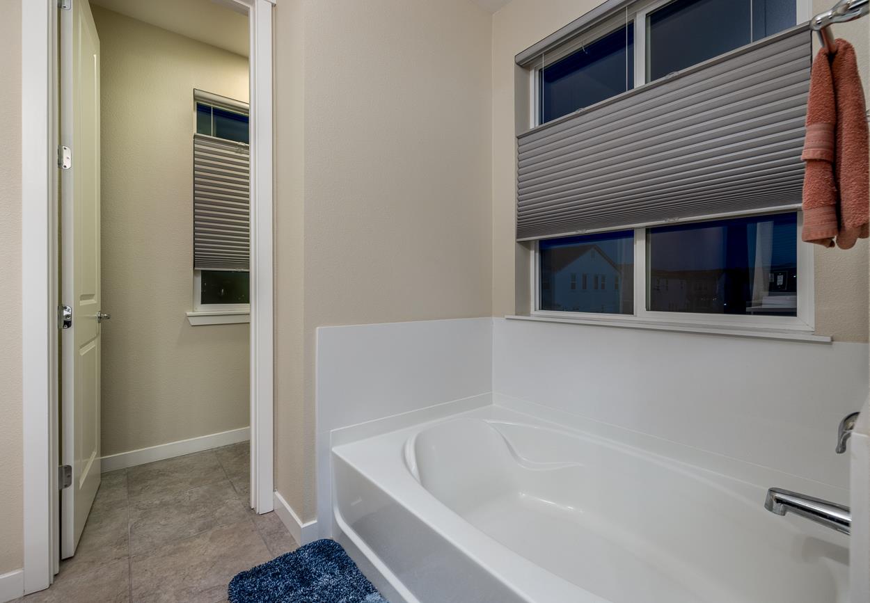Detail Gallery Image 20 of 25 For 1290 Marille, Hollister,  CA 95023 - 3 Beds | 2/1 Baths