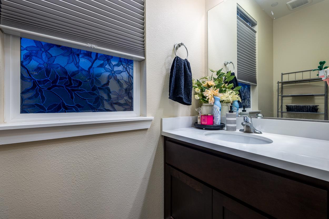 Detail Gallery Image 8 of 25 For 1290 Marille, Hollister,  CA 95023 - 3 Beds | 2/1 Baths