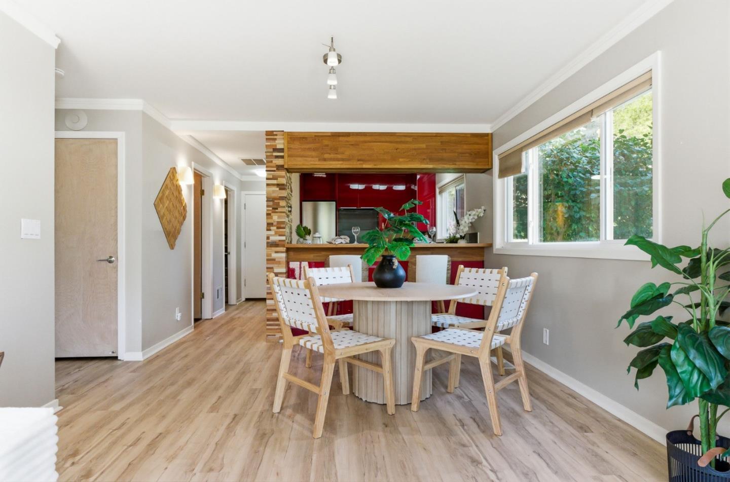 Detail Gallery Image 11 of 47 For 600 Pennsylvania Ave #14,  Los Gatos,  CA 95030 - 1 Beds | 1/1 Baths