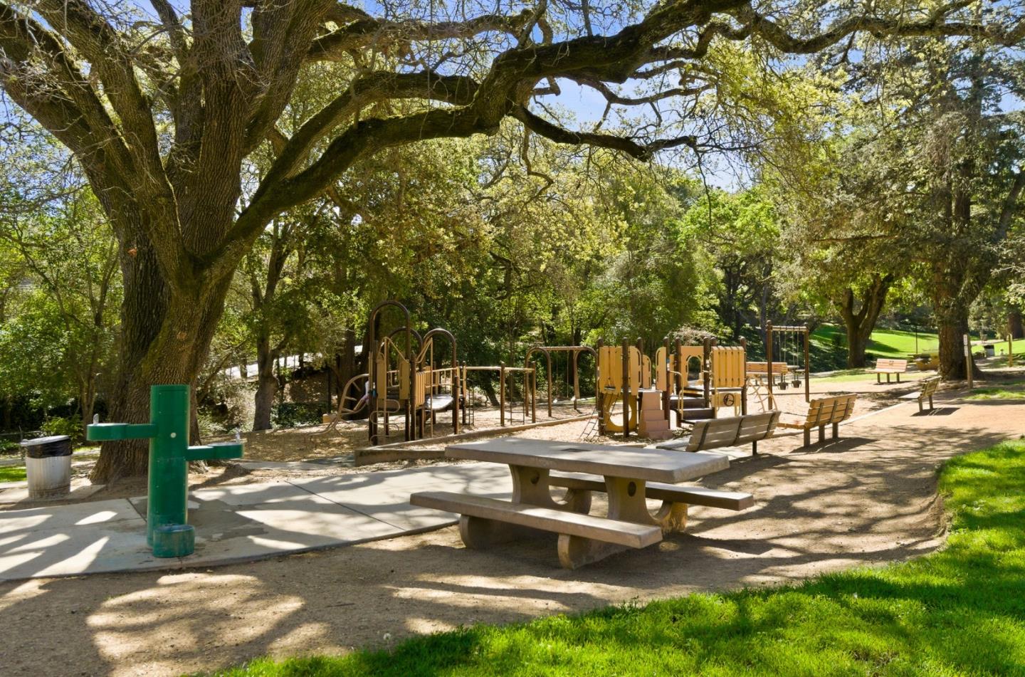 Detail Gallery Image 33 of 47 For 600 Pennsylvania Ave #14,  Los Gatos,  CA 95030 - 1 Beds | 1/1 Baths