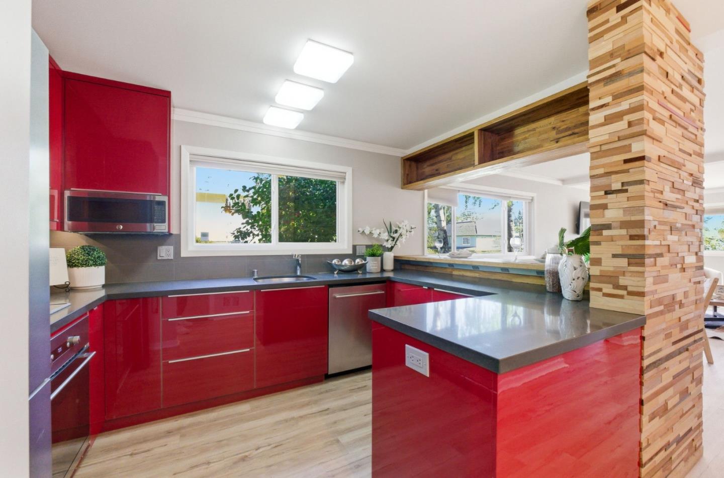 Detail Gallery Image 5 of 47 For 600 Pennsylvania Ave #14,  Los Gatos,  CA 95030 - 1 Beds | 1/1 Baths